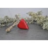 Herz aus Holz zum Hängen in Rot
Maße: ca. 4x5 cm