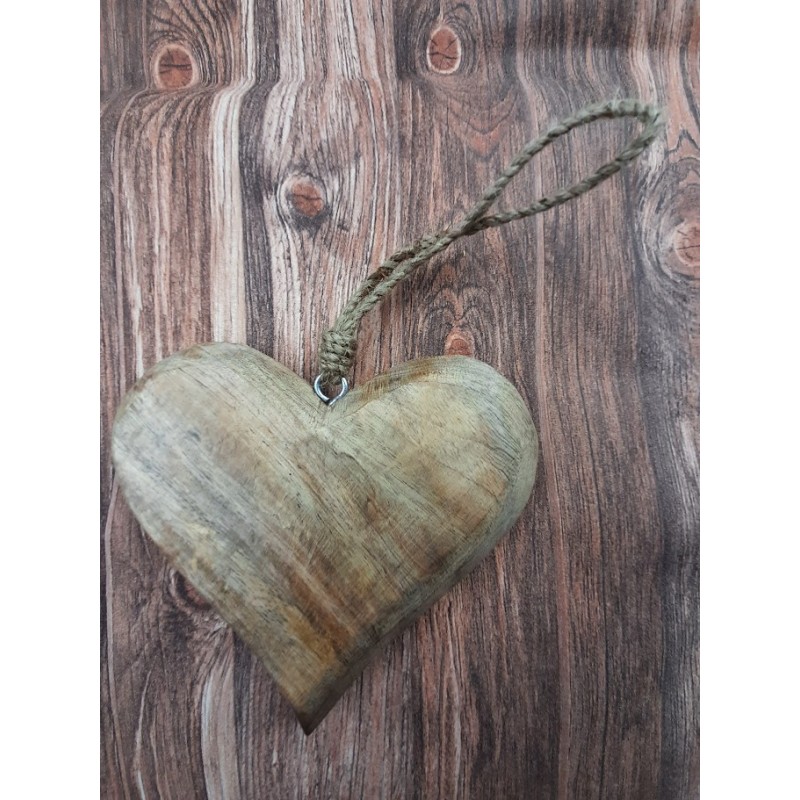 HERZ AUS HOLZ ZUM AUFHÄNGEN 15 CM